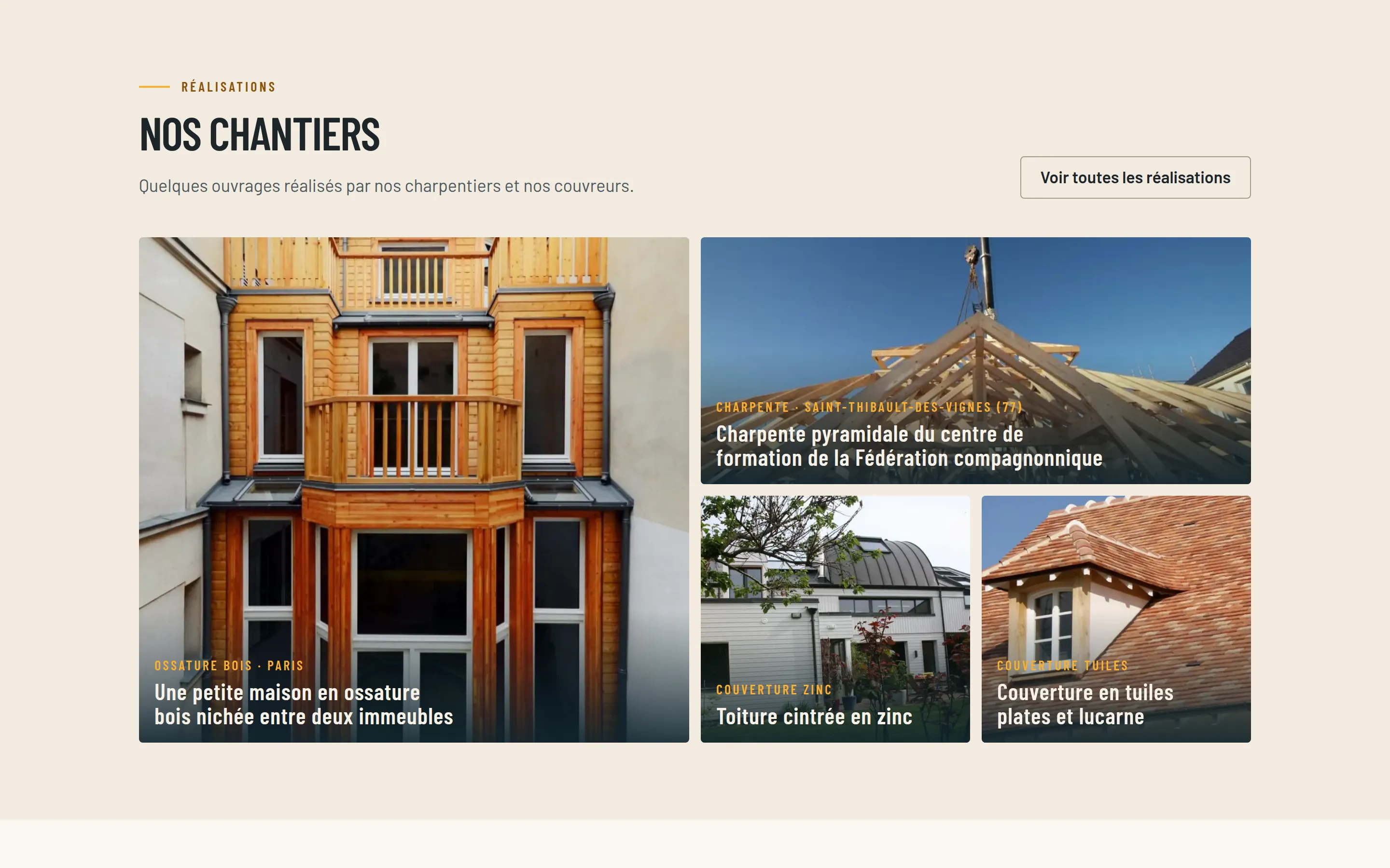 Section « Nos chantiers » de bati-charpente.fr : une maison en ossature bois à Paris, une charpente pyramidale, une toiture en zinc, une couverture en tuiles plates.